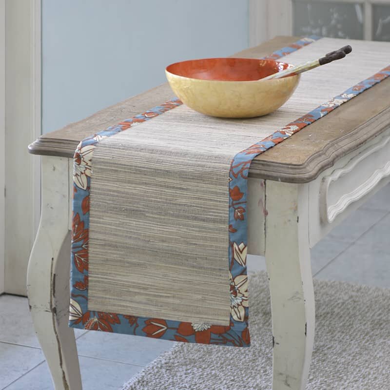 Balizen Waterlily Runner Passion Flower Blue Spice (Medium)